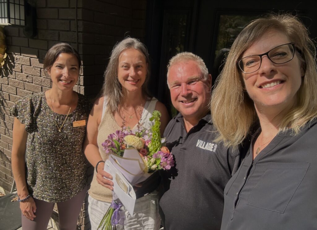 CollingwoodToday surprised Lisa Wright with a Random Act of Kindness. Pictured L-R: Kelly O'Neil, Hospice Georgian Triangle, Lisa Wright, Stuart Snelgrove, CollingwoodToday and Kelly Cookson of Living Wish Foundation / CollingwoodToday